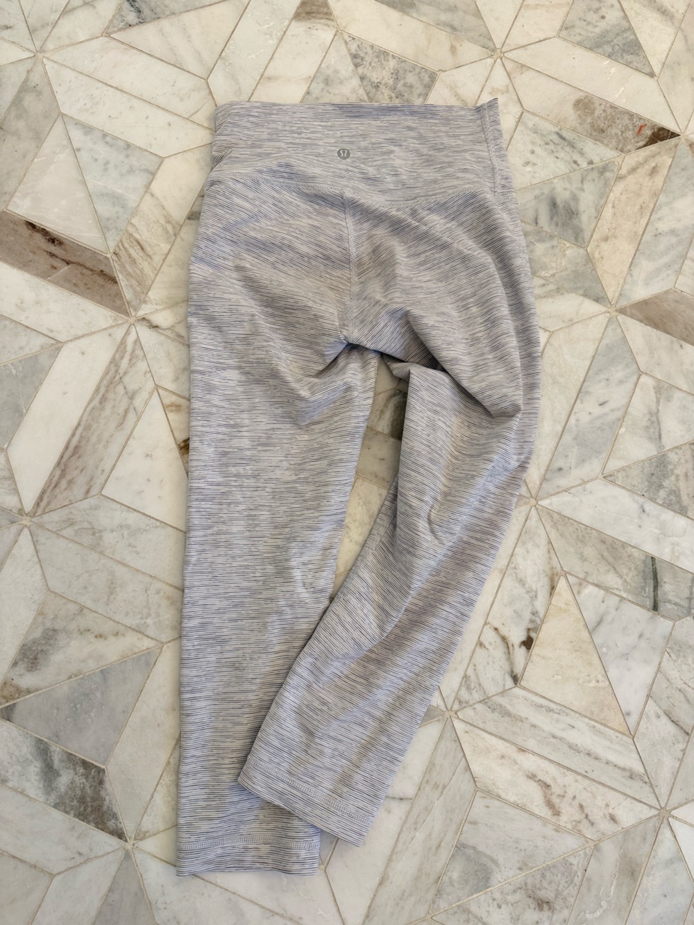 Vintage lululemon cropped aligns